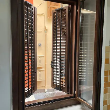 Garibaldi's Sweet アパート