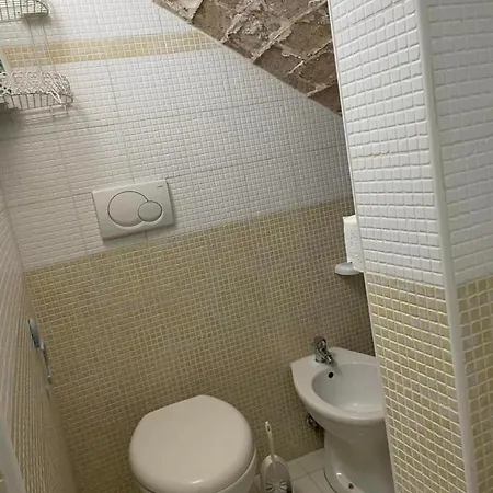 Garibaldi's Sweet Apartment